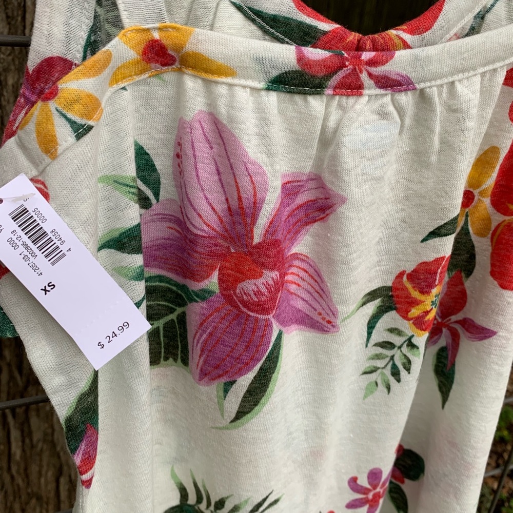 Floral Tank with Ruffle - Picture 3 of 3